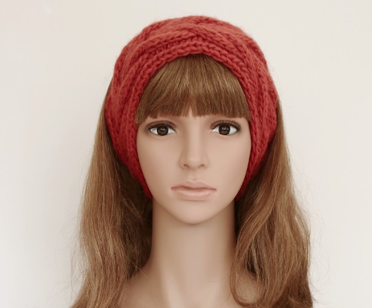 Lady's Knitting Hat